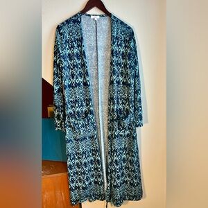 Stylish Blue and‎ Green Ikat Patterned Women's Long line Sweater Duster